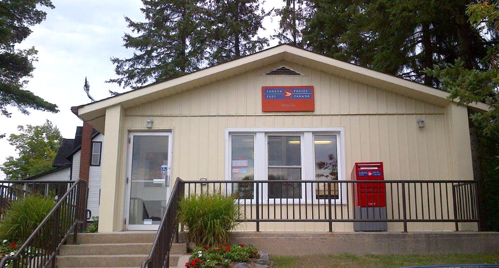 Photo of a rural post office Photo of a rural post office